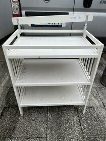 Přebalovaci pult se zabranou Ikea