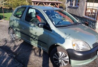 TOYOTA YARIS 1.0 VVT-I, r.v.2001