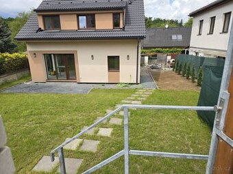 Prodej rodinného domu 144 m2, 4+kk, pozemek 431 m2, Kladno