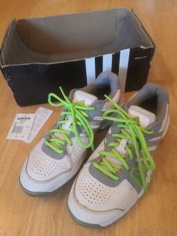 Kvalitní boty na tenis, zn. Adidas, vel. 41 a 1/3 - 1