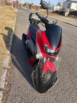 YAMAHA 125 MMAX skútr
