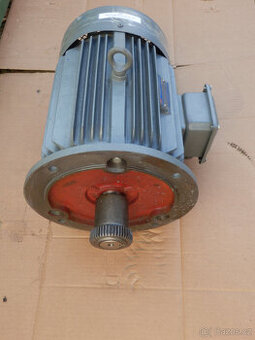 Elektromotor 4KW 960ot. Výstupní hřídel 38mm.