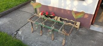 Kultivátor za malotraktor
