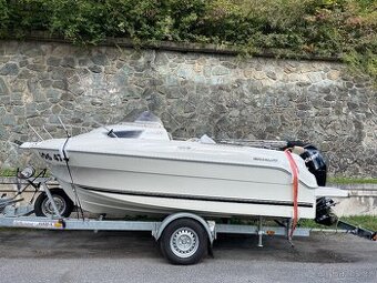 Quicksilver Activ Cabin 470, Mercury 60, koupací plata
