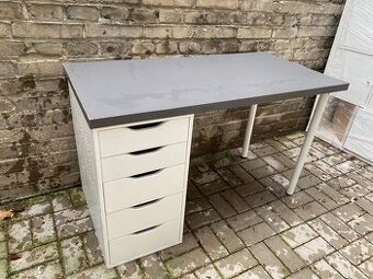 Stůl Ikea