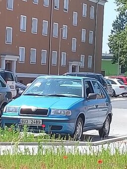 Škoda Felicia 13 MPI rok 2000, servo řízení