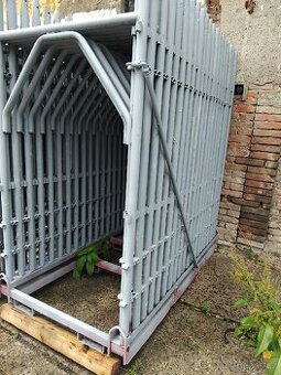 Prodám kvalitní rámové lešení 118m2 pracovní plocha