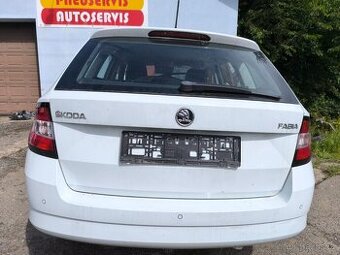 Páté dveře Škoda Fabia 3 kombi bílá Candy