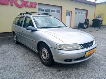 Opel Vectra 1.6i 16V Klima/2sady pneu