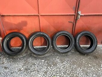 Prodám gumy 205/60/16 Barum