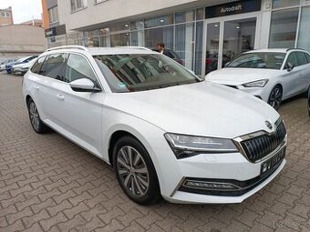 Škoda Superb 3 iV 1.4TSI 160kW DSG Tažné - Zálohováno