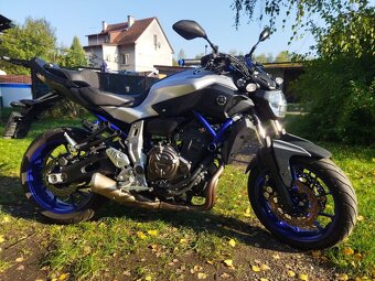 Yamaha MT-07 Race Blue series