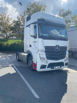 MB Actros