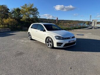 VW Golf VII R 2.0TSI DSG 4Motion