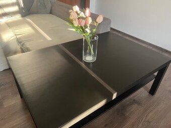 Rozkládací pohovka + kávový stolek