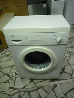 Prodáme pračku Bosch na 4,5 kg prádla, A class - 1