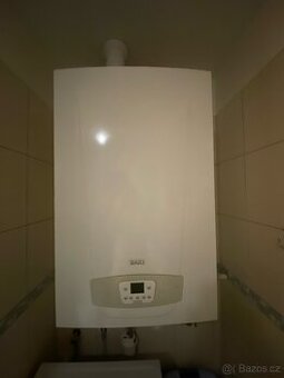 Plynový závěsný kondenzační kotel Baxi