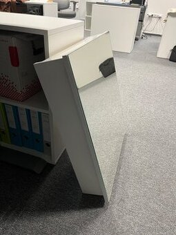 Koupelnová galerka se zrcadlem Dřevojas