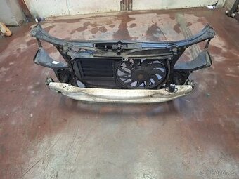 A4 b7 CHLADICOVA STENA S VENTILATOREM A VYZTUHOU