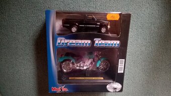 Auta, motorky -  modely