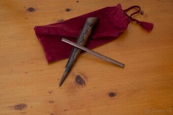 Chak pur pomucka pro tvoření pískových mandal