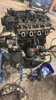 BMW 320d 110kw e46 díly motor