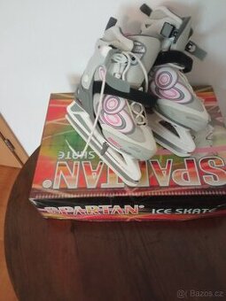 Dětské nastavitelné brusle SPARTAN (35–38) – skoro nové, s k
