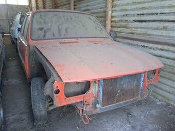 Celkem hezká karoserie na kolech Škoda 120, široká, emko