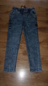 Džíny zn. Reserved, vel. 134