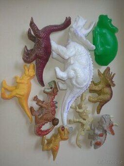 Dinosauři set