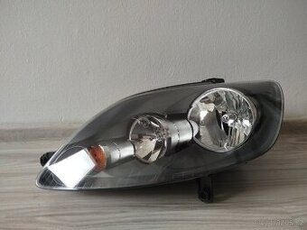 VW Golf Plus – Nový halogenový světlomet HELLA (Levý)