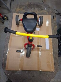 Šlapací tříkolka PUKY