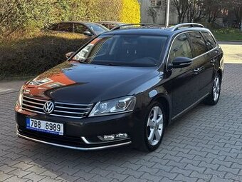 Volkswagen Passat B7 2.0 TDI DSG 4x4 Xenony Highline Webasto