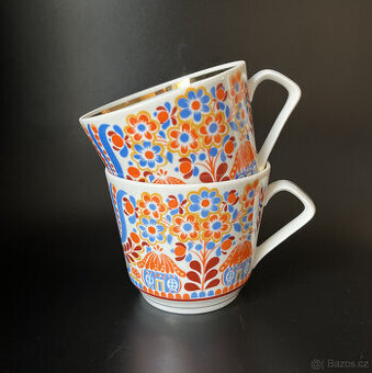 2x velký hrnek 450ml, folklórní dekor, Kyjev USSR