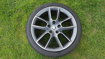 Zimní Sada Alu 5x112 225/40 R18 Škoda Octavia 3 RS