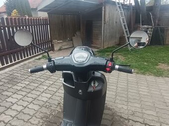 Skútr Longjia