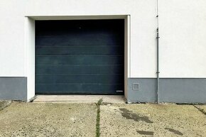 Pronájem prostorné garáže s komorou, 28 m2, ev.č. 14440330