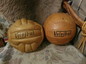 Staré volejbalové míče