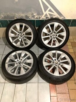 Alu kola Škoda R18 5X112 LETNÍ PNEU 235/45 R18 SUPERB SCOUT
