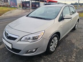 Opel Astra 1.4, 74kW, r.v.2010, klima, 102.000km