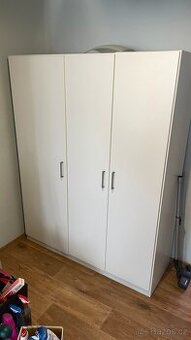 Skříně Ikea za odvoz