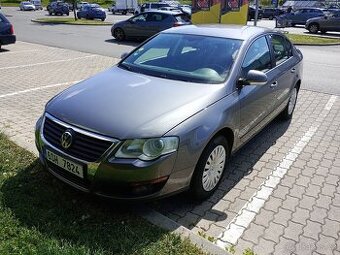 Volkswagen Passat (B6) 1.6 FSI