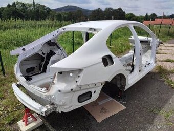 Výřez karoserie-Škoda Scala,Octavia III, IV ,Kamiq, Fabia IV