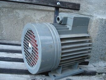 Elektromotor MEZ Mohelnice 2,2 kW