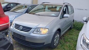 Volkswagen Touran 1.9 Tdi 74 KW jen 213 tis km 7-MÍST