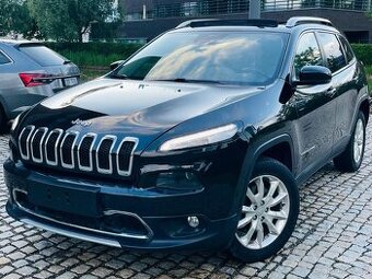 Jeep Cherokee 2.2M-JET 4x4 AUTOMAT LED VYHŘEV SERVISKA TAŽNÉ