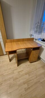 PC stůl