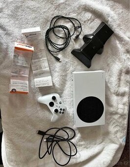 Xbox Series S - 500 Gb robot white