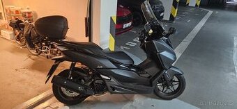 Prodám Honda Forza 125 koupena 23.11.2016 Honda Jarov , naje