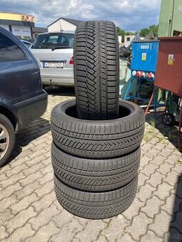 Sada zimních pneu Continental 245/45/19, cca 6 mm